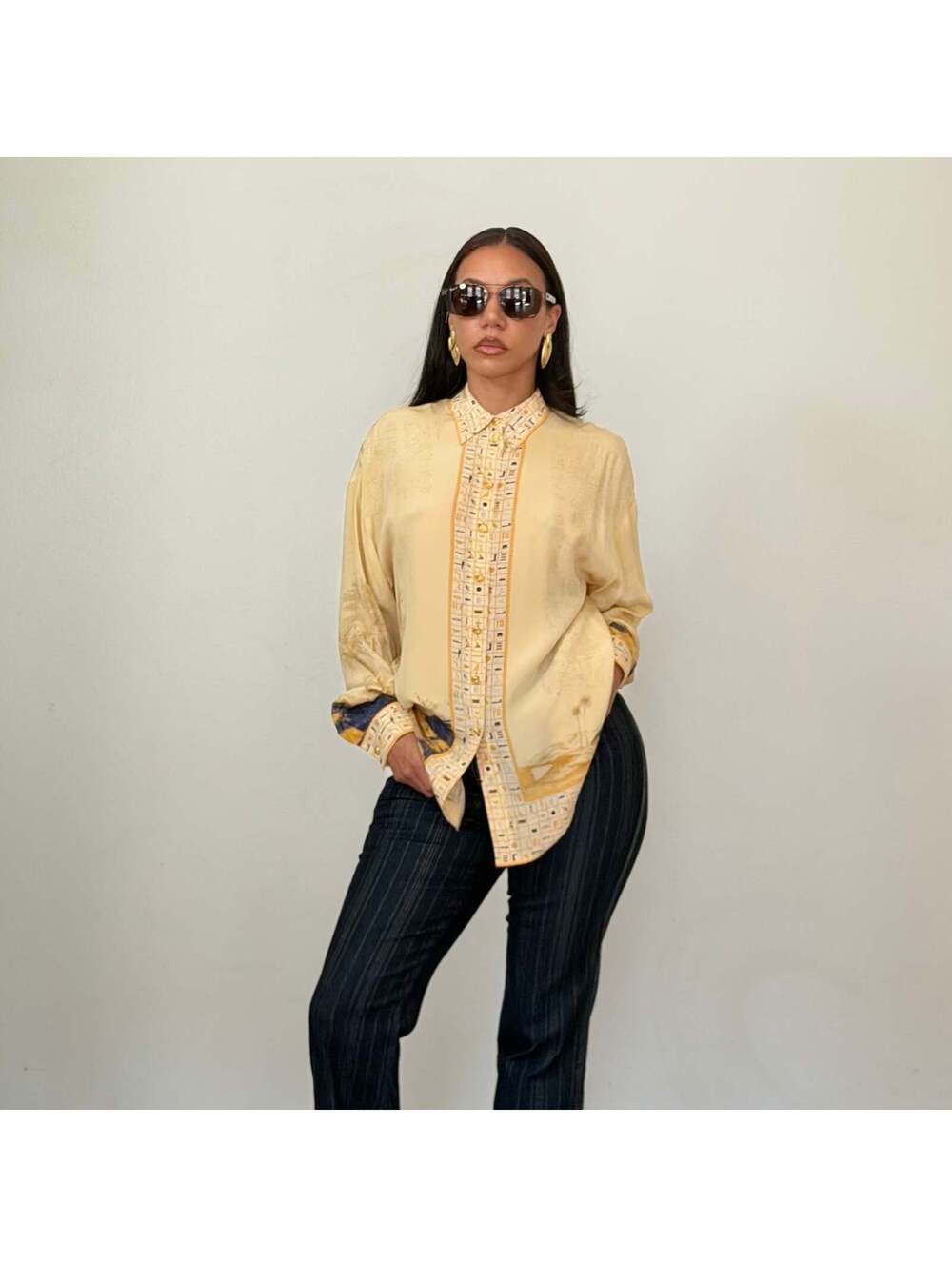 Escada - Picture 5 of 9